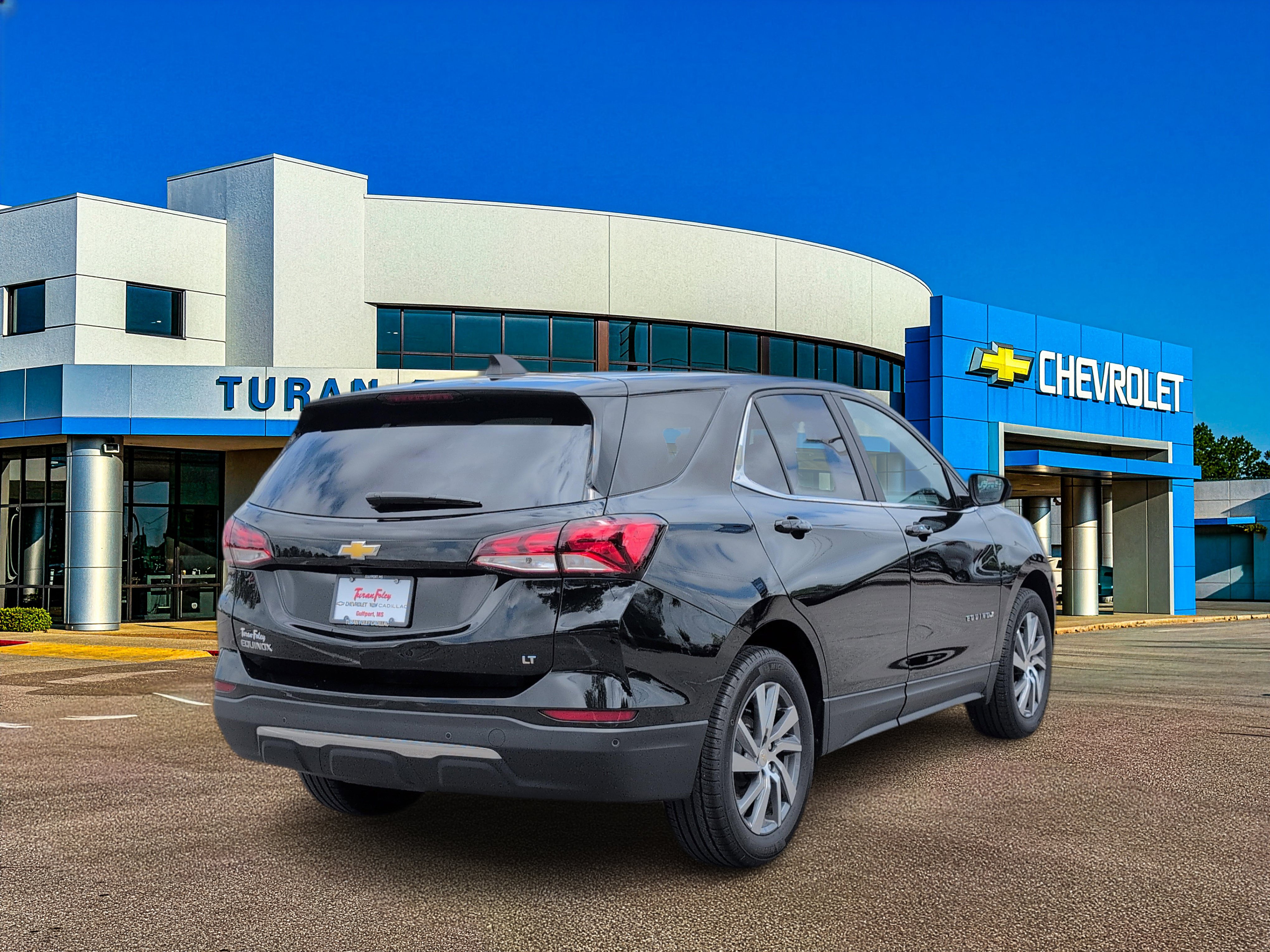 Used 2024 Chevrolet Equinox LT w/ LPO, Floor Liner Package FWD image 6