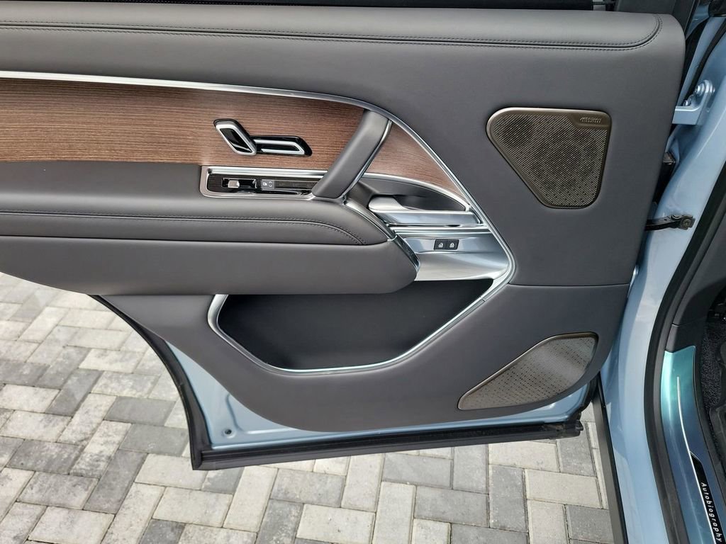New 2026 Land Rover Range Rover Long Wheelbase Autobiography image 22