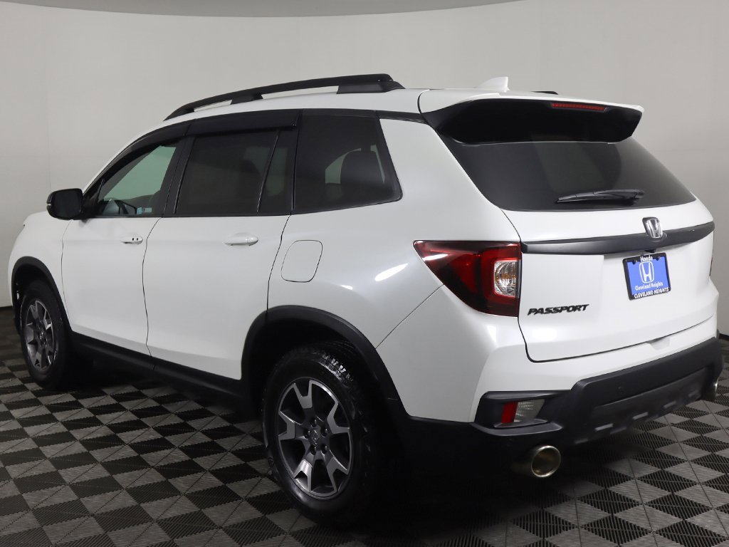 Used 2022 Honda Passport TrailSport image 11