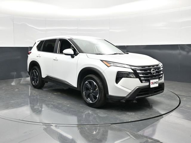 Used 2025 Nissan Rogue SV