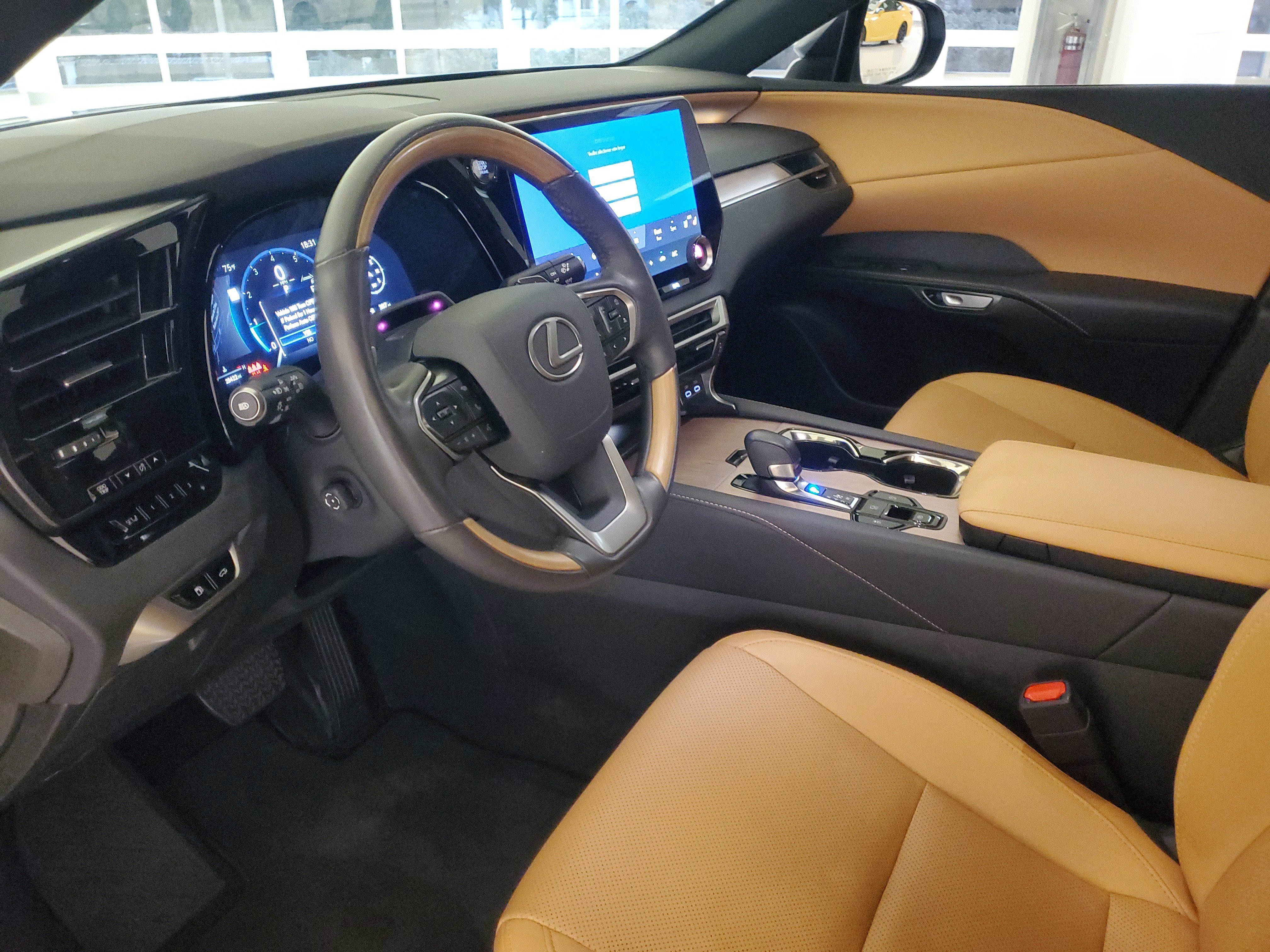 Used 2025 Lexus RX 350 Premium w/ Convenience Package image 20