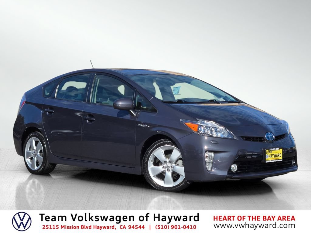 Used 2013 Toyota Prius Five w/ Advanced Technology Pkg FWD image 1