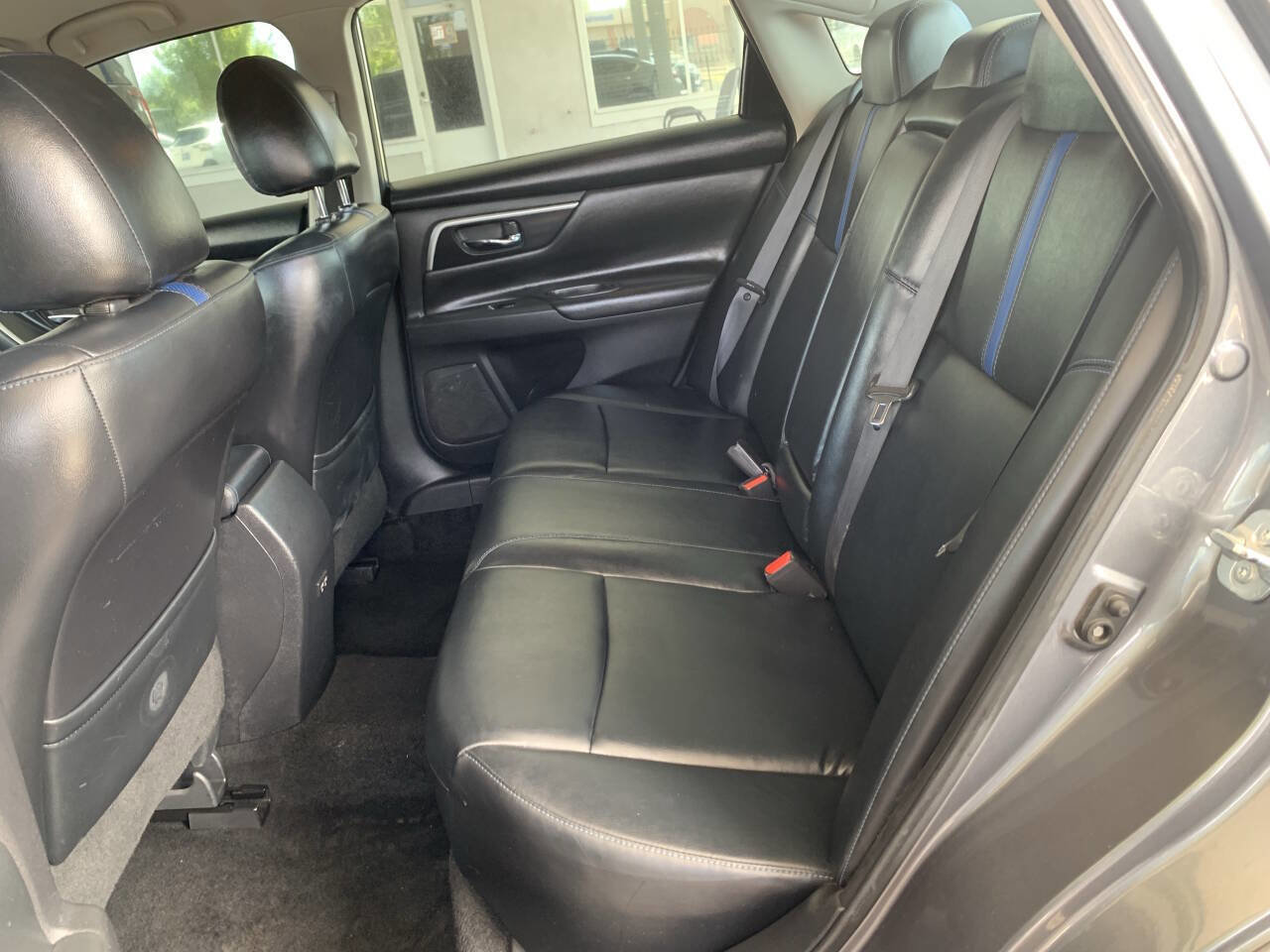 Used 2018 Nissan Altima 2.5 SR w/ SR Midnight Edition FWD image 8