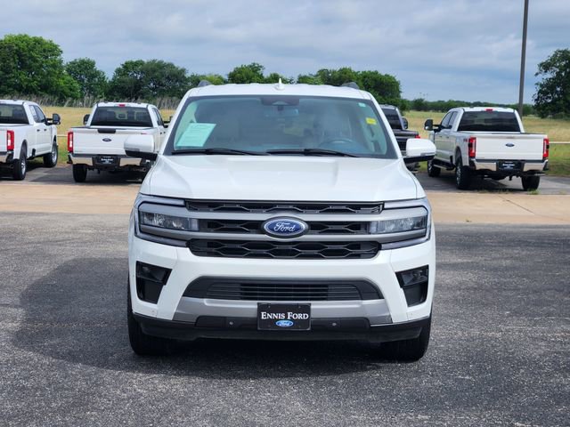 Used 2023 Ford Expedition XLT RWD image 2