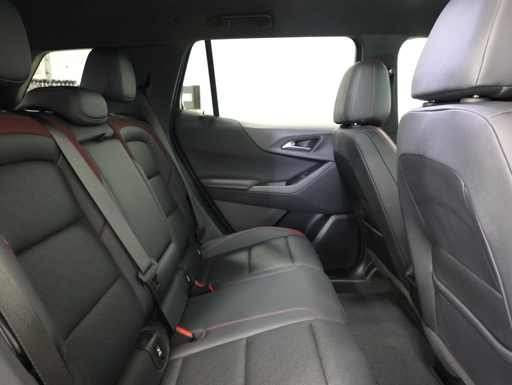 Used 2025 Chevrolet Equinox RS w/ Safety and Technology Package AWD/4WD image 24