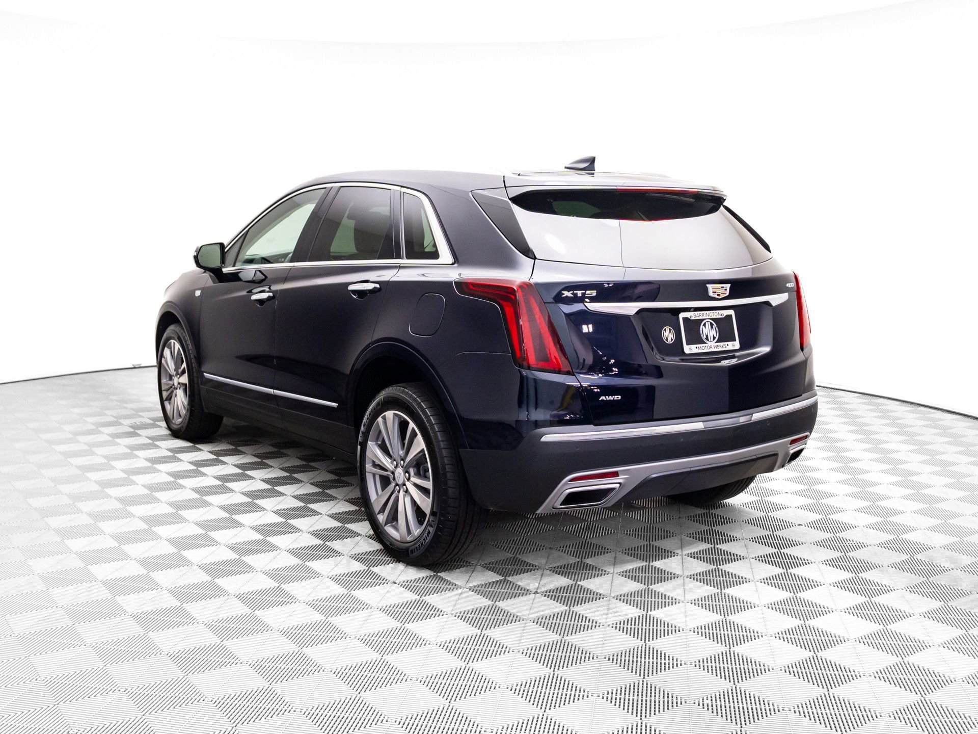 Certified 2022 Cadillac XT5 Premium Luxury w/ LPO, Floor Liner Package image 6