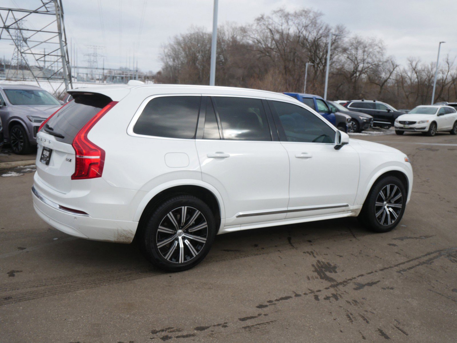 Certified 2024 Volvo XC90 B6 Core w/ Climate Package image 7