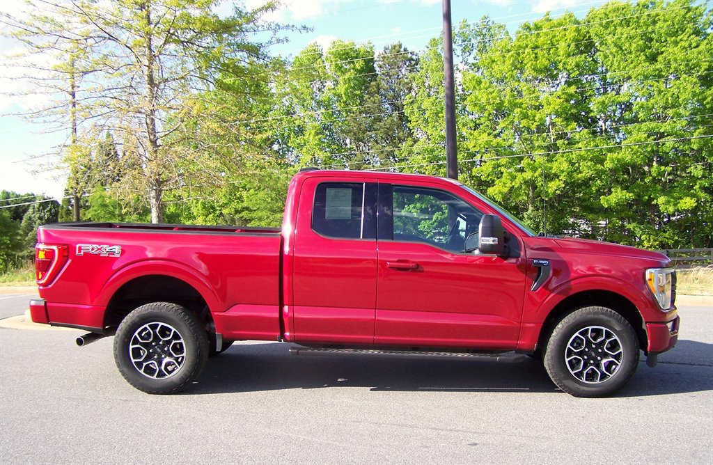 Used 2022 Ford F150 XLT w/ Equipment Group 302A High AWD/4WD image 5