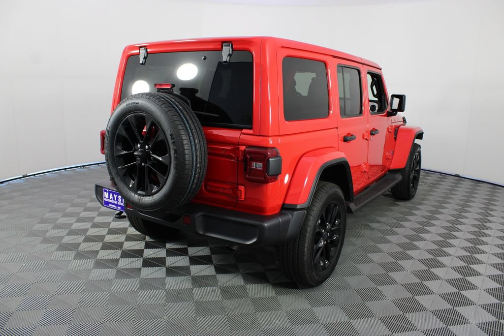 Used 2025 Jeep Wrangler Unlimited Sahara AWD/4WD image 23