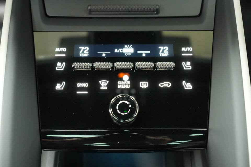 New 2026 Porsche Macan 4 Electric AWD/4WD image 23