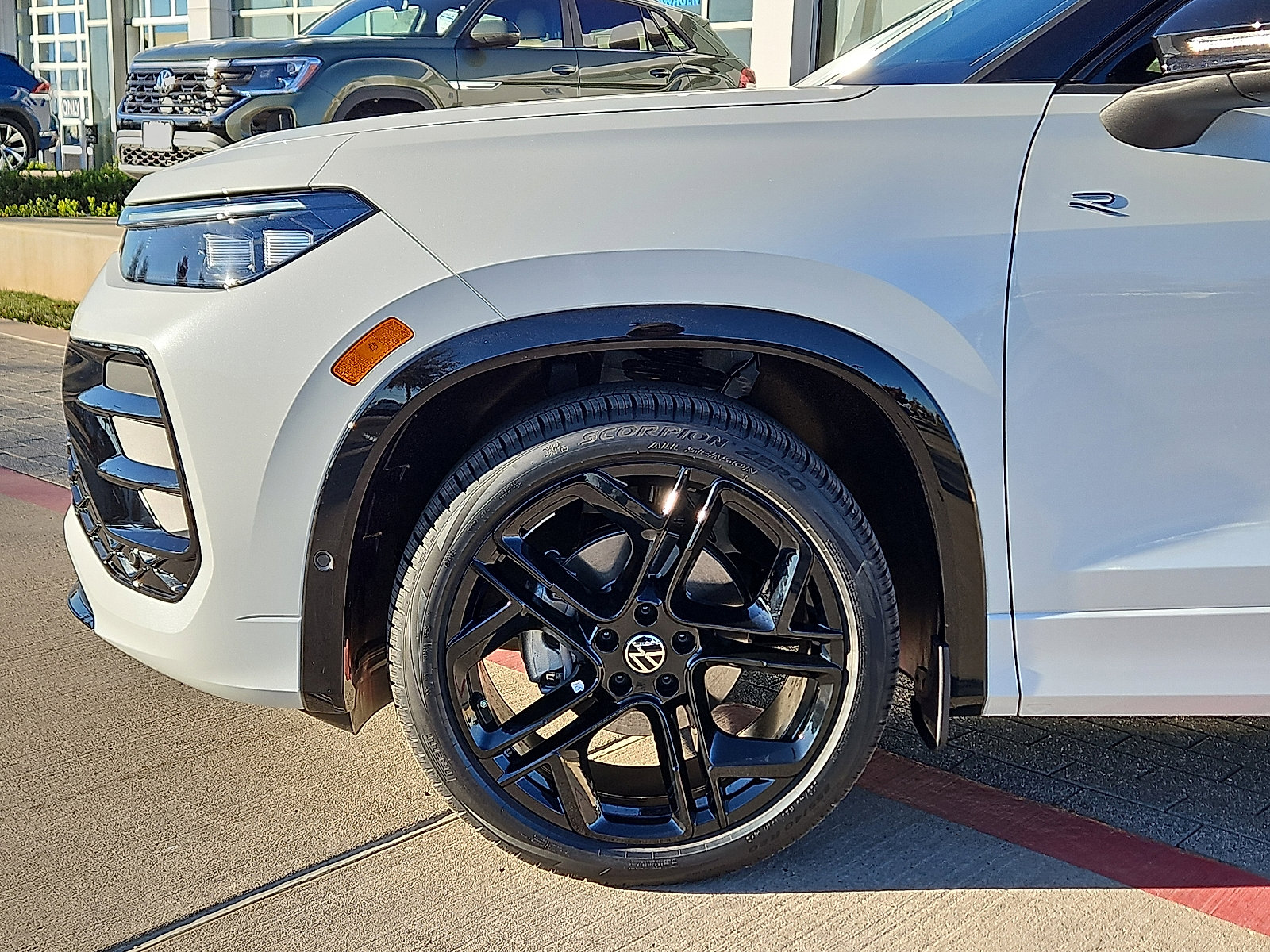 New 2026 Volkswagen Tiguan SE R-Line image 6