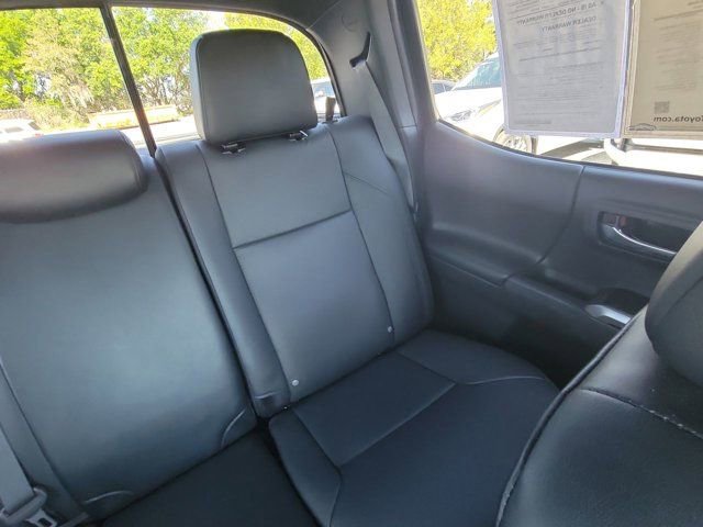 Used 2022 Toyota Tacoma Limited w/ Nightshade Package AWD/4WD image 6