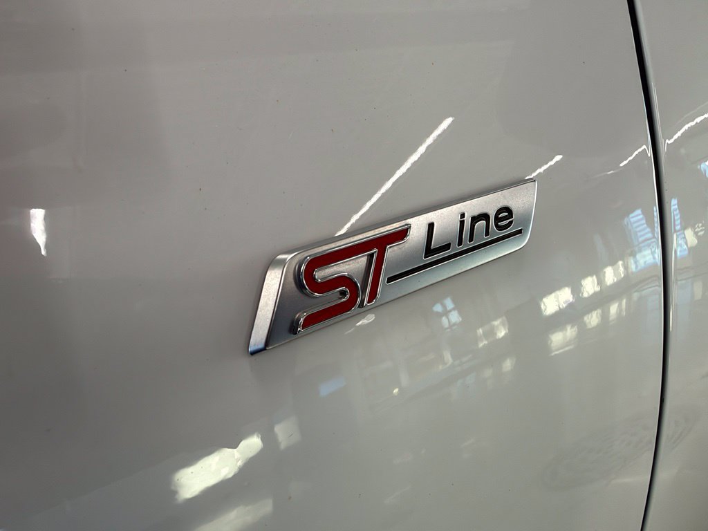 Certified 2023 Ford Escape ST-Line w/ Equipment Group 301A AWD/4WD image 10