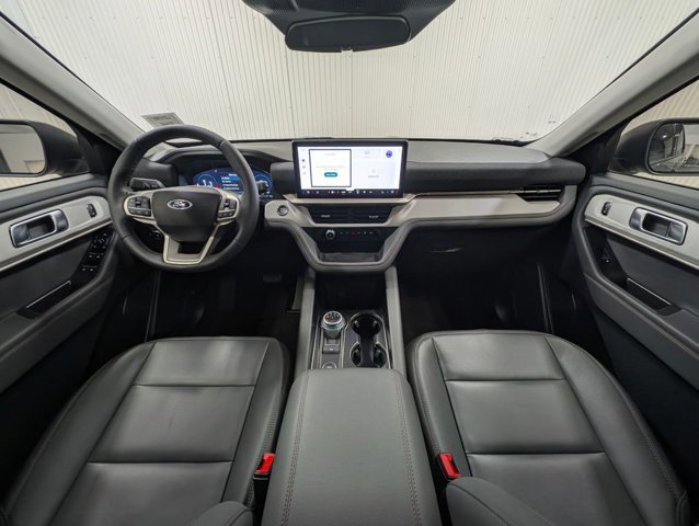 Certified 2026 Ford Explorer Active w/ Active Comfort Package image 3