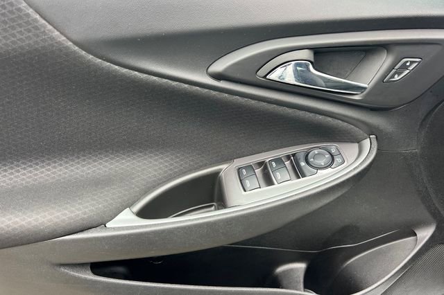Used 2023 Chevrolet Malibu LT FWD image 14