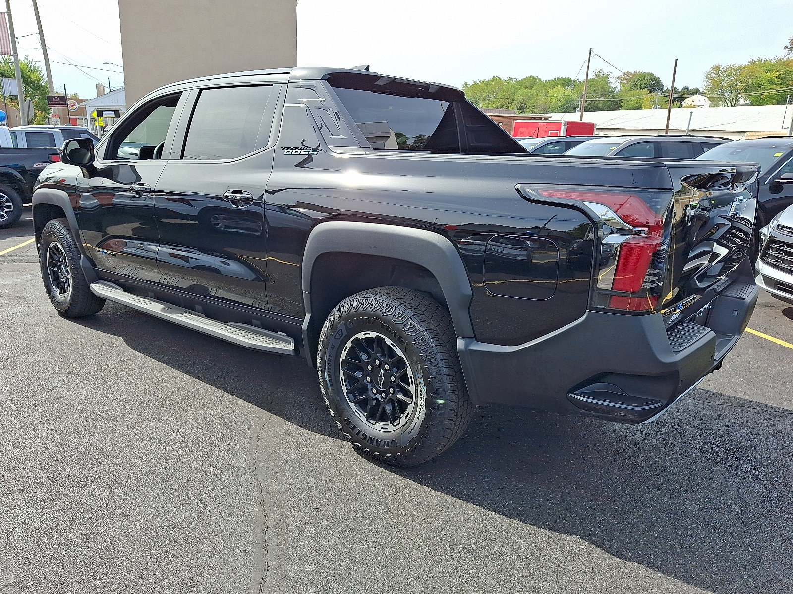New 2026 Chevrolet Silverado EV Trail Boss AWD/4WD image 4