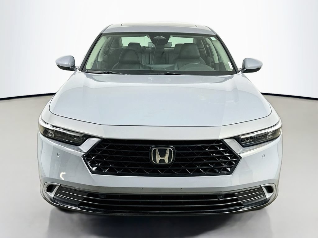 Used 2023 Honda Accord EX-L image 2