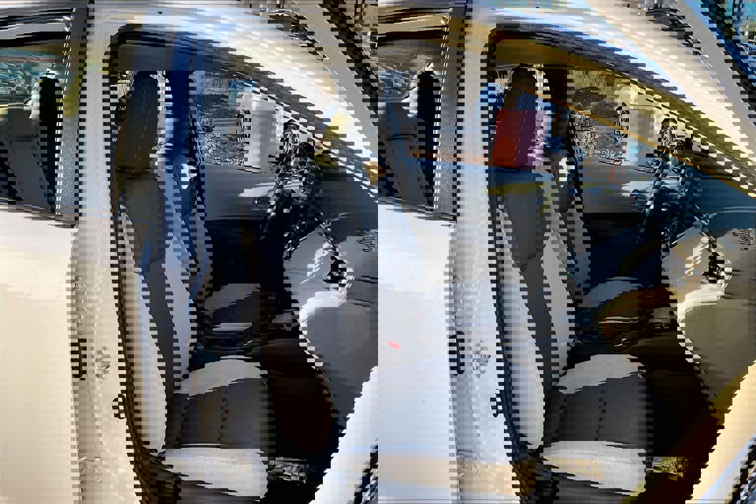 Used 2024 Toyota Corolla LE image 9