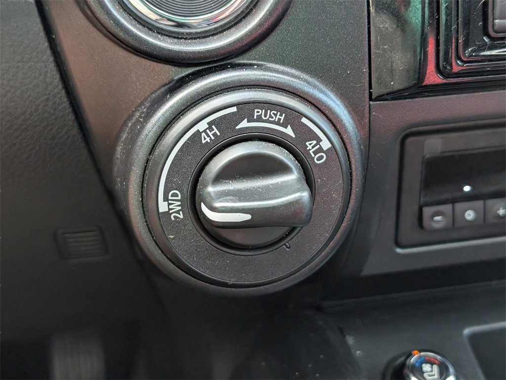 Used 2021 Nissan Titan PRO-4X w/ Pro-4x Convenience Package image 29