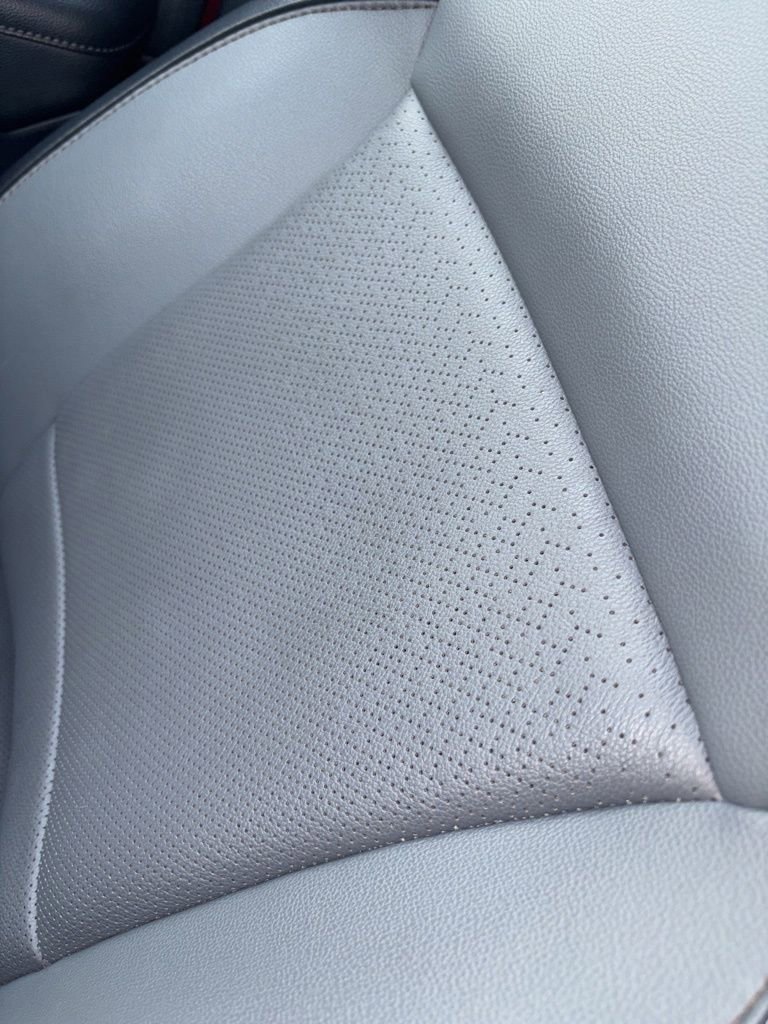 Used 2023 Ford F150 Lightning Lariat image 22