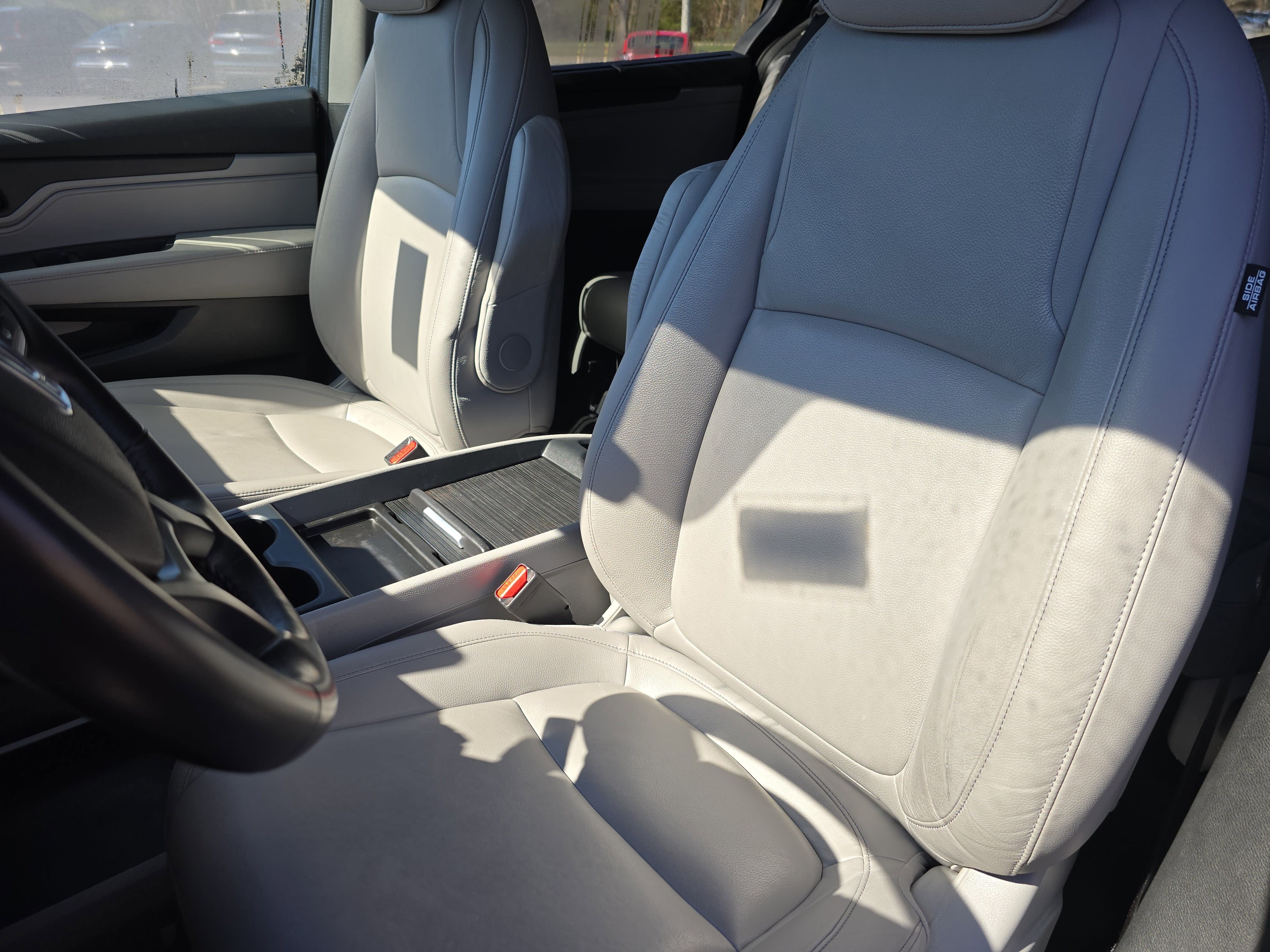 Used 2023 Honda Odyssey EX-L image 17