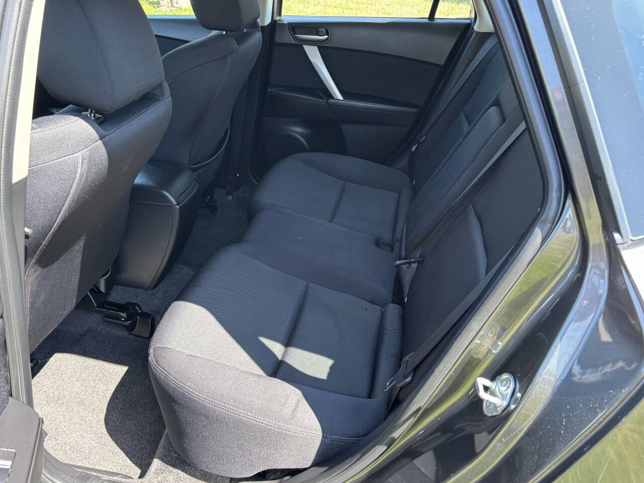 Used 2011 MAZDA MAZDA3 s Sport w/ Tech Pkg image 7