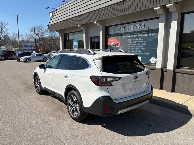 Used 2022 Subaru Outback Touring image 3