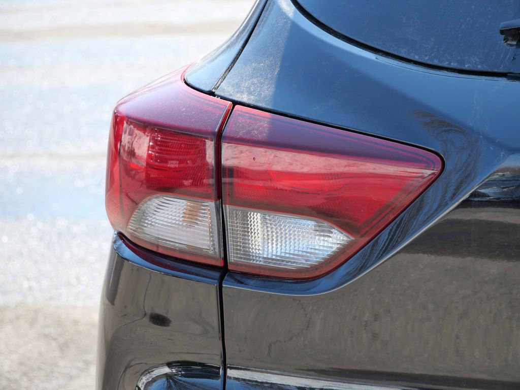 Used 2023 Chevrolet TrailBlazer LT w/ Convenience Package image 9