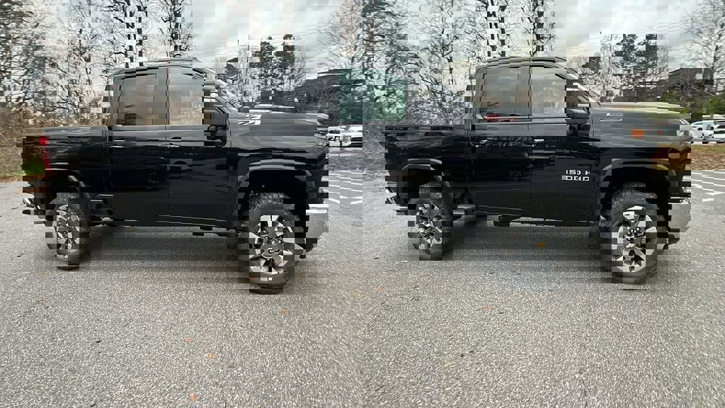 New 2026 Chevrolet Silverado 3500 LT w/ All Star Edition image 4