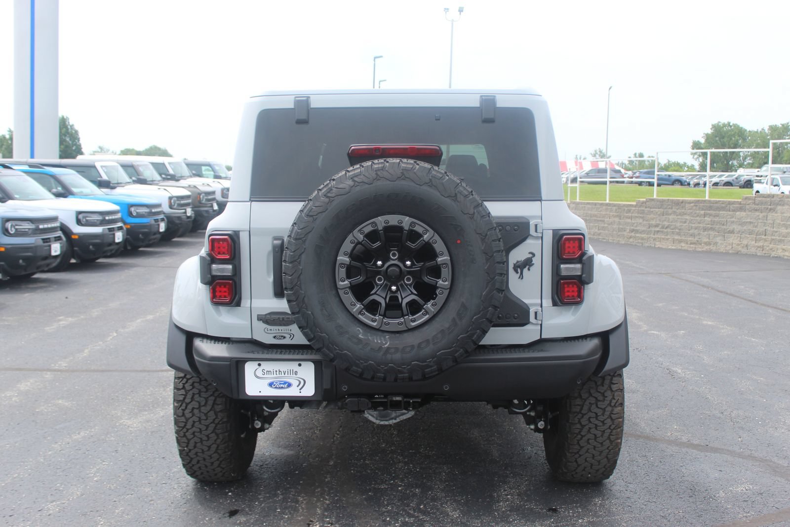 New 2026 Ford Bronco Raptor w/ Interior Carbon Fiber Pack AWD/4WD image 4