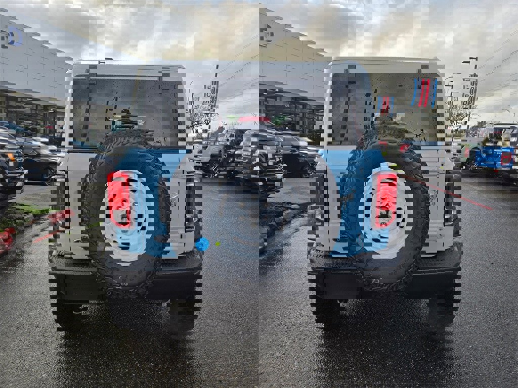 New 2025 Ford Bronco Heritage Edition image 6