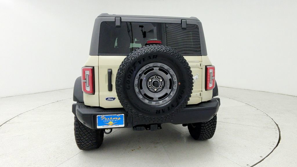 Used 2022 Ford Bronco Everglades image 7