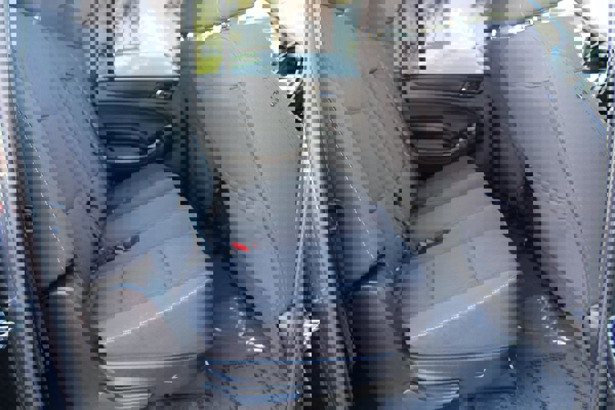 Used 2019 Chevrolet Suburban LS w/ All-Season Package image 22