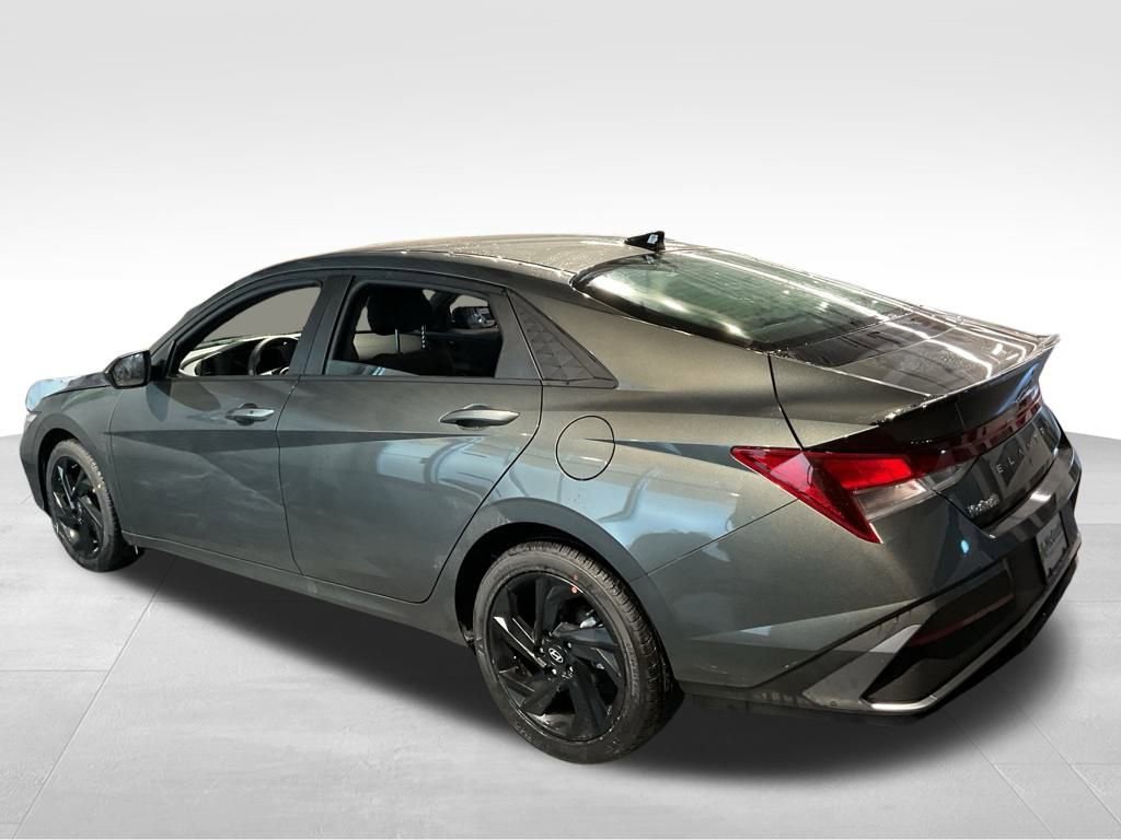 New 2026 Hyundai Elantra Sport image 5