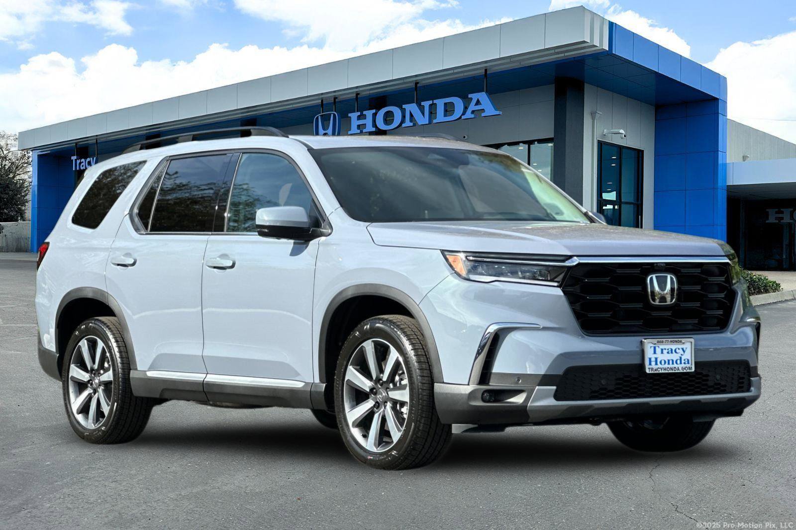New 2025 Honda Pilot Elite image 1