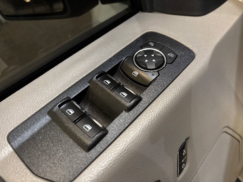 Used 2020 Ford F150 XLT w/ Equipment Group 302A Luxury image 11