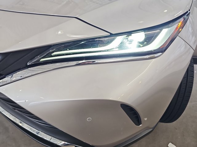 Used 2021 Toyota Venza image 31