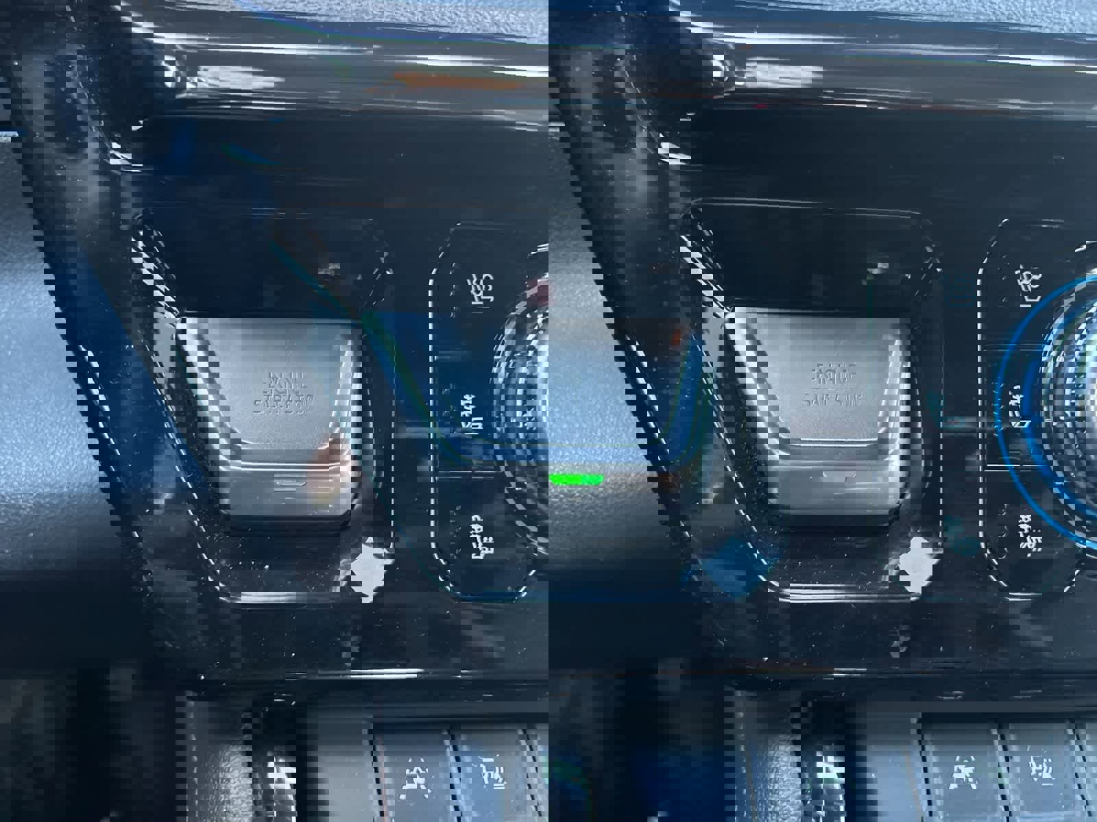 Used 2023 GMC Sierra 1500 AT4 image 20