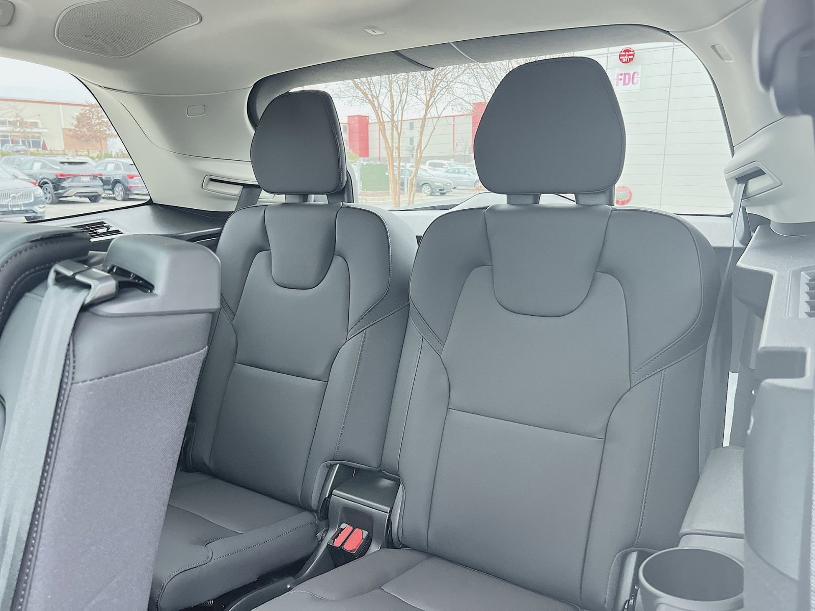 New 2026 Volvo XC90 B6 Plus w/ Protection Package Premier image 26