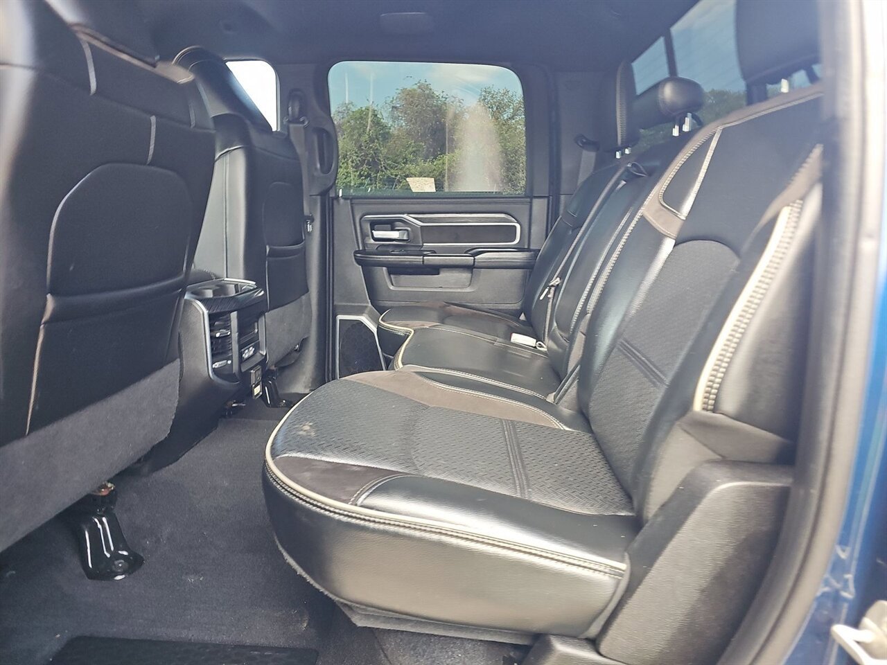 Used 2023 RAM 2500 Laramie AWD/4WD image 4