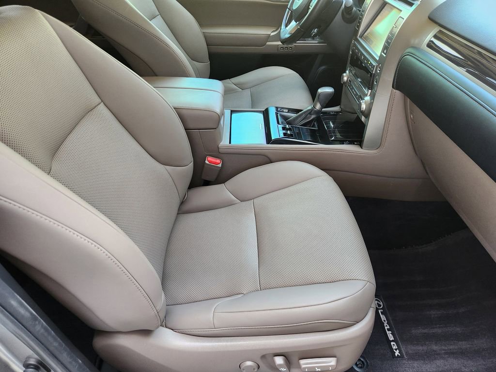 Used 2021 Lexus GX 460 Premium w/ Premium Package AWD/4WD image 14