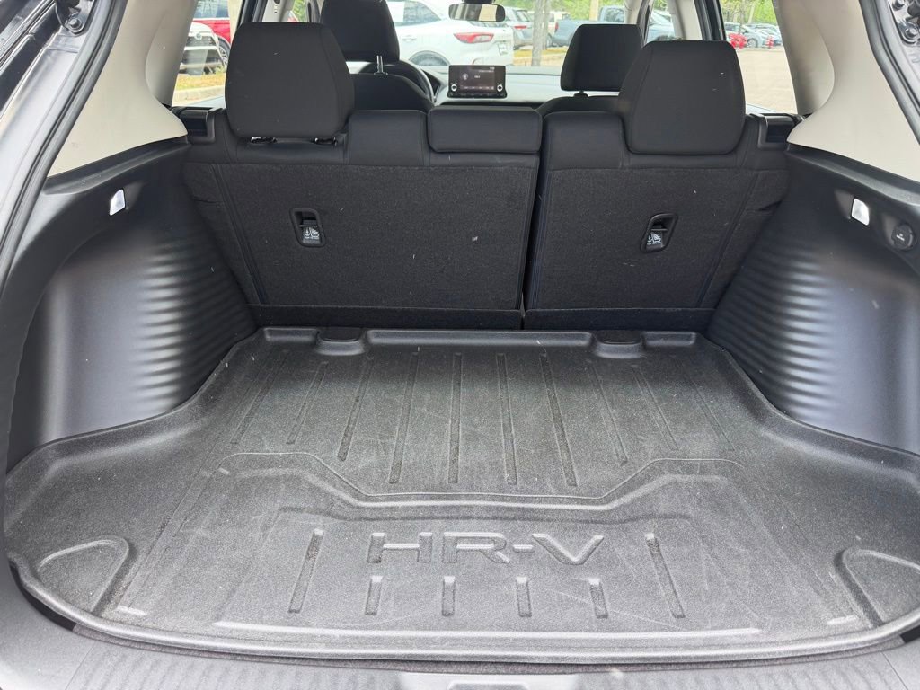 Used 2024 Honda HR-V LX image 7