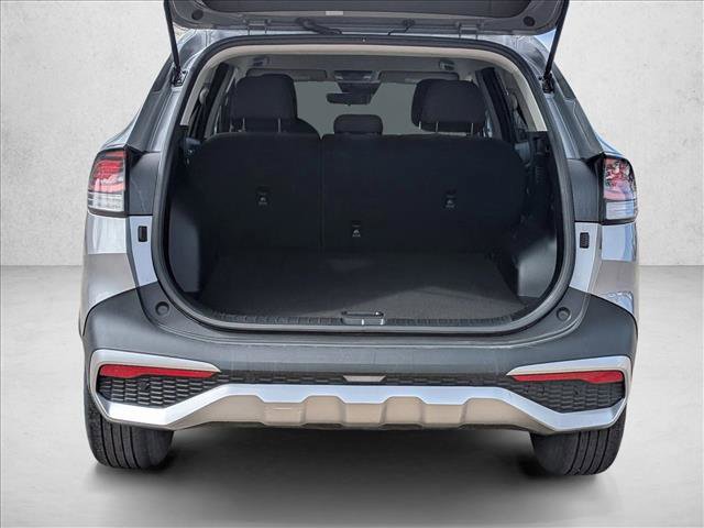 Used 2024 Kia Sportage LX image 6