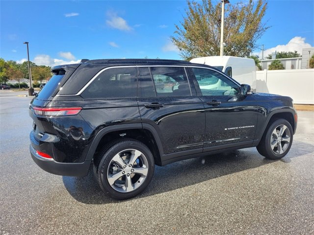 New 2025 Jeep Grand Cherokee Limited image 13