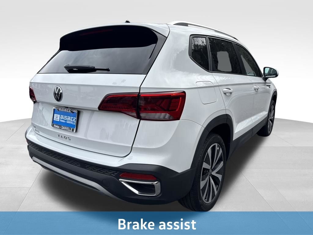 Used 2024 Volkswagen Taos SE image 8