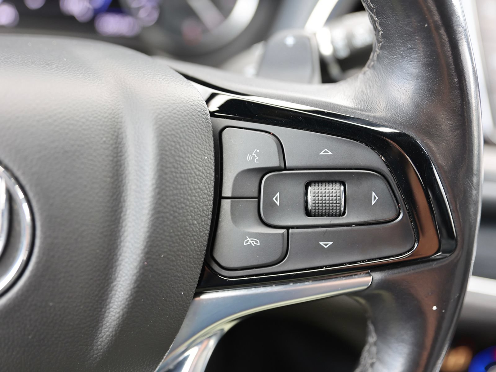 Used 2022 Buick Enclave Premium w/ Experience Buick Package AWD/4WD image 40