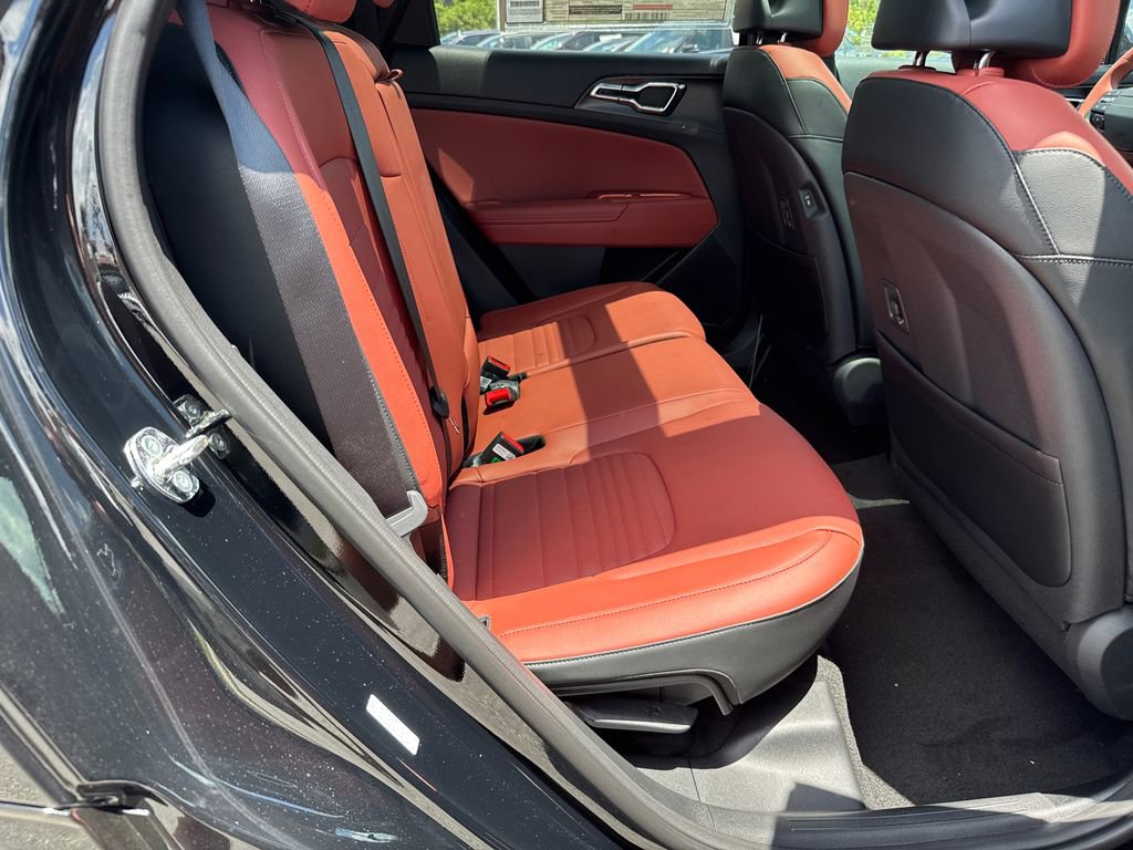 New 2026 Kia Sportage SX FWD image 15