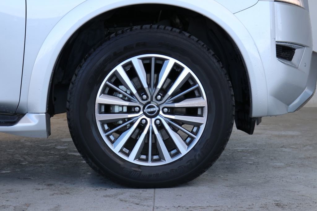 Used 2024 Nissan Armada SL image 16