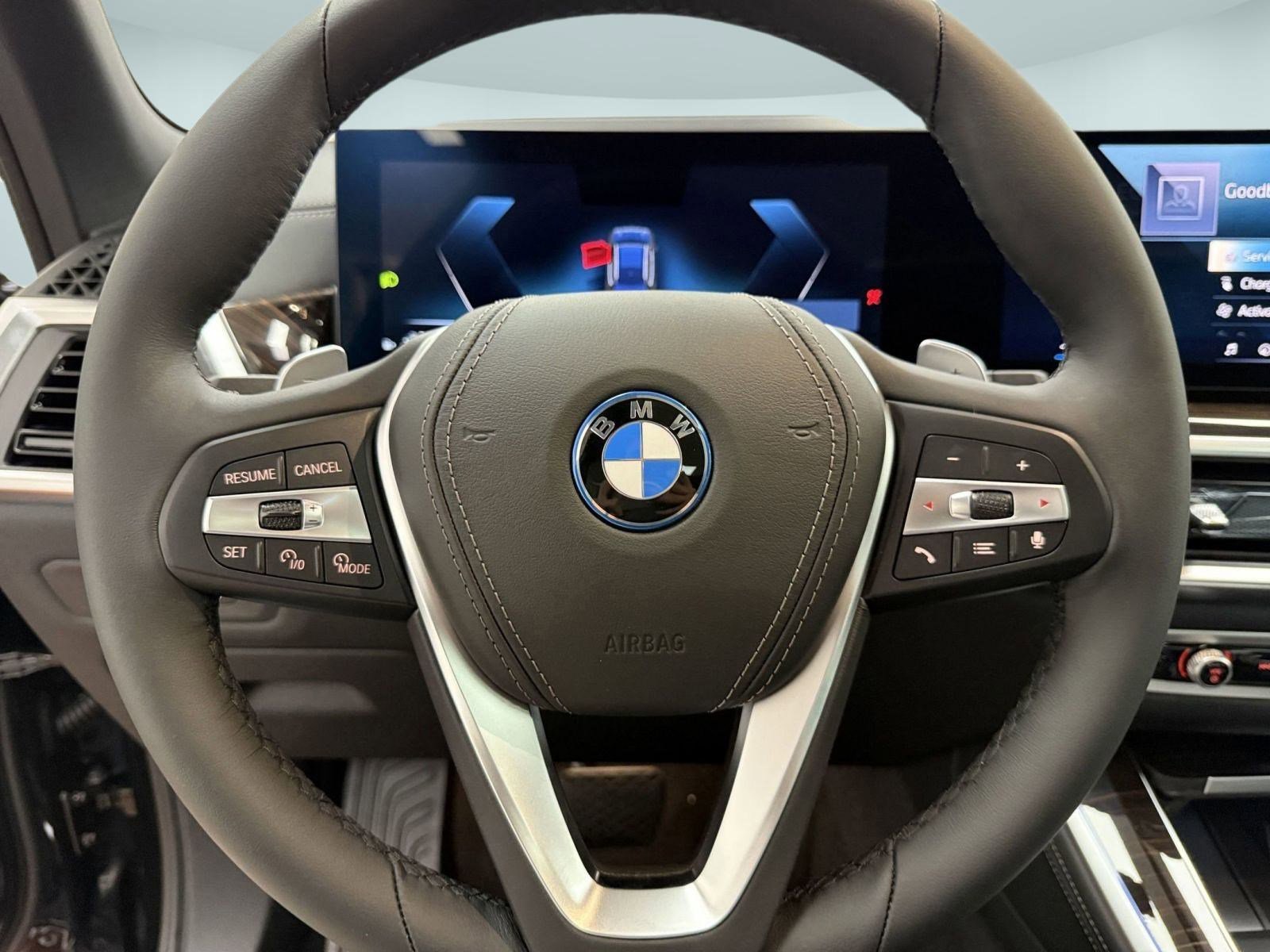 Used 2025 BMW X5 xDrive50e w/ Premium Package image 15