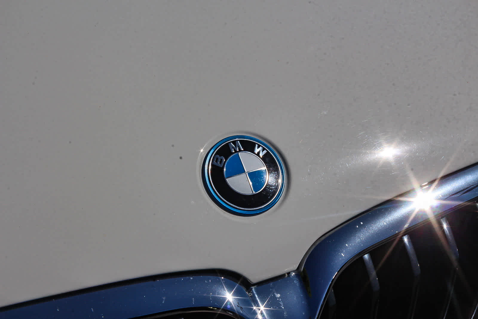 Certified 2023 BMW 530e RWD image 12